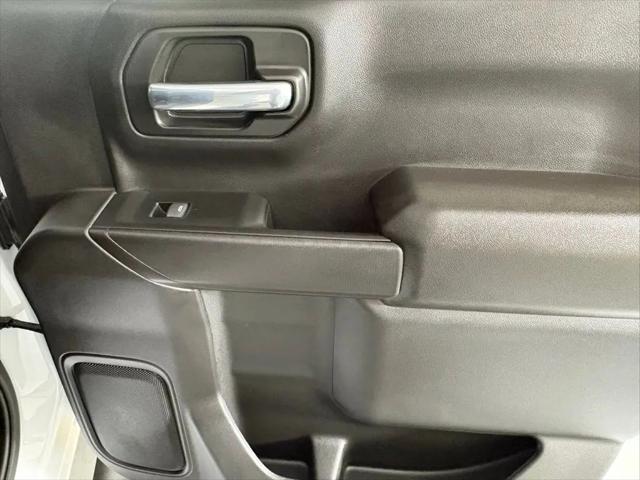 2026 Chevrolet Silverado 1500 4WD Crew Cab Short Bed Custom