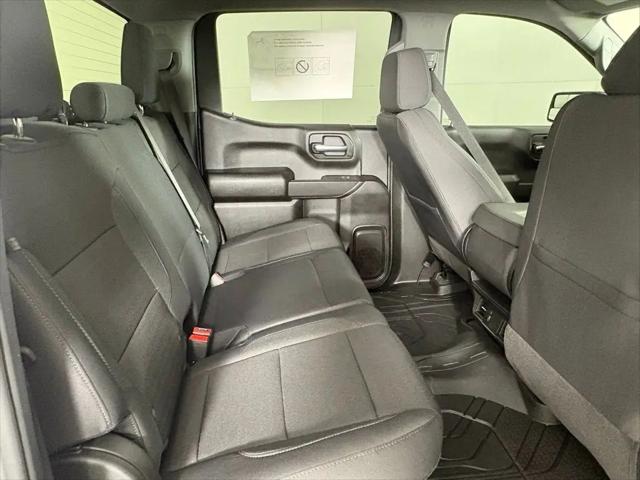 2026 Chevrolet Silverado 1500 4WD Crew Cab Short Bed Custom