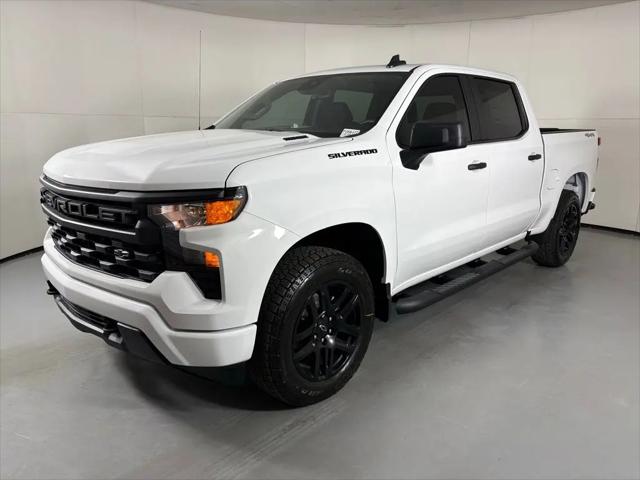 2026 Chevrolet Silverado 1500 4WD Crew Cab Short Bed Custom
