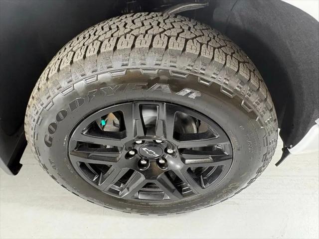 2026 Chevrolet Silverado 1500 4WD Crew Cab Short Bed Custom