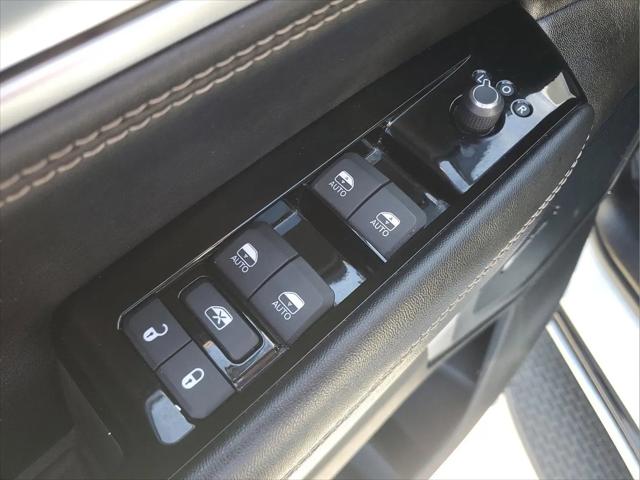 2024 Jeep Wagoneer Series II 4x2
