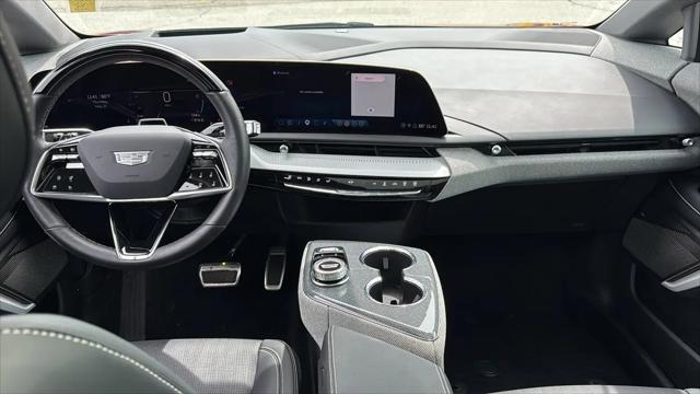 2025 Cadillac iQ Sport 2 AWD