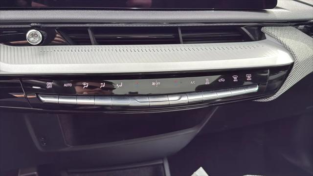 2025 Cadillac iQ Sport 2 AWD