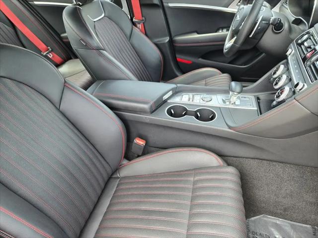 2023 Genesis G70 2.0T RWD