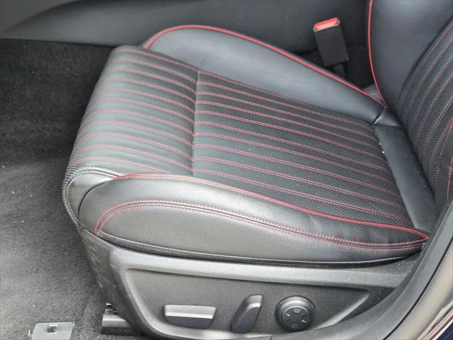 2023 Genesis G70 2.0T RWD
