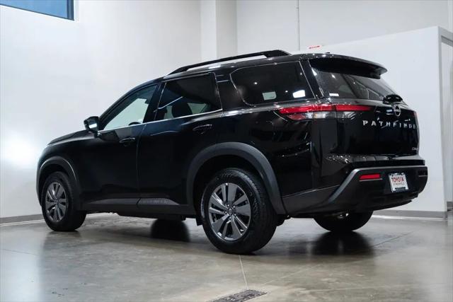 2024 Nissan Pathfinder SV 4WD