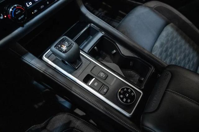 2024 Nissan Pathfinder SV 4WD