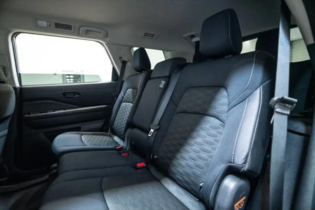 2024 Nissan Pathfinder SV 4WD