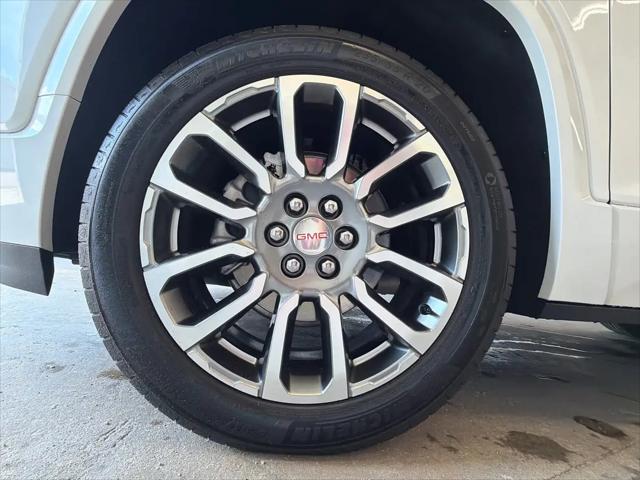 2023 GMC Acadia FWD Denali