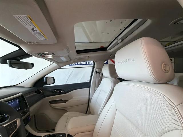 2023 GMC Acadia FWD Denali