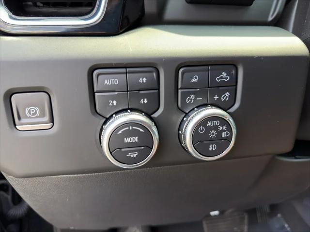 2024 GMC Sierra 1500 4WD Crew Cab Short Box Denali