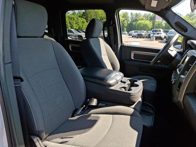 2024 Ram 1500 Classic Warlock Crew Cab 4x4 5'7" Box