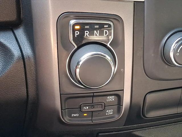 2024 Ram 1500 Classic Warlock Crew Cab 4x4 5'7" Box
