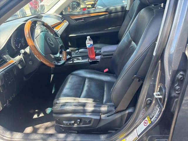 2015 Lexus ES 300h ES 300h