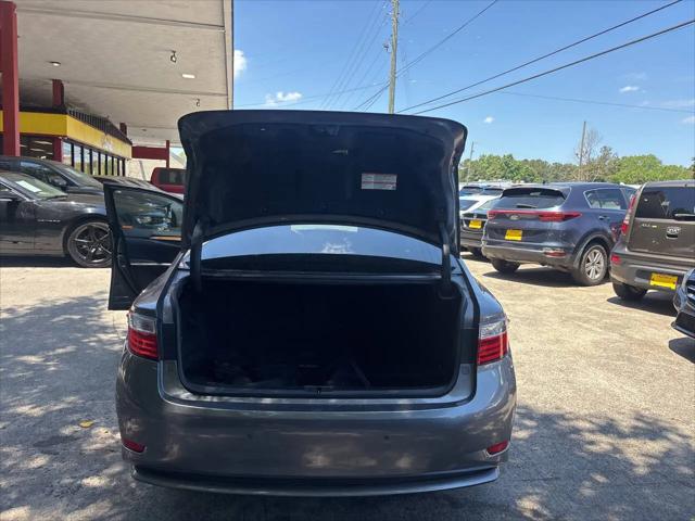 2015 Lexus ES 300h ES 300h