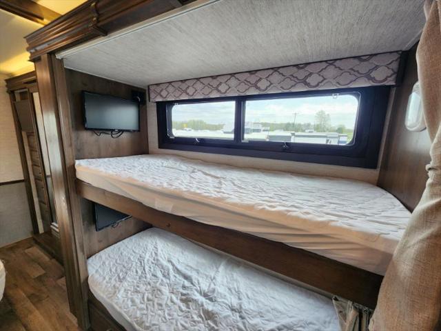 2021 Ford F-53 29F