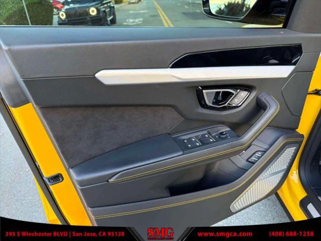 2021 Lamborghini Urus Base