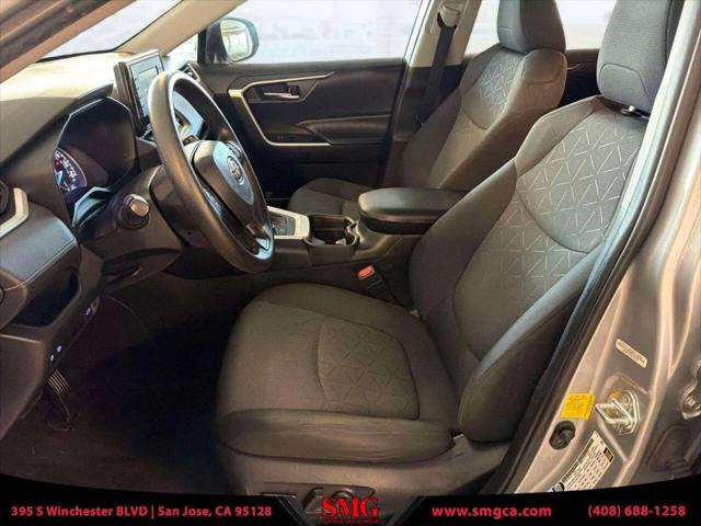 2020 Toyota RAV4 Hybrid XLE