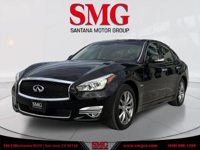 2017 INFINITI Q70h Base