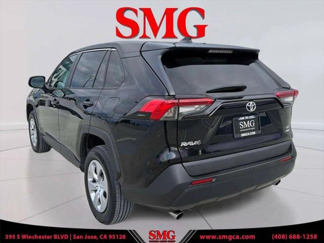2022 Toyota RAV4 LE