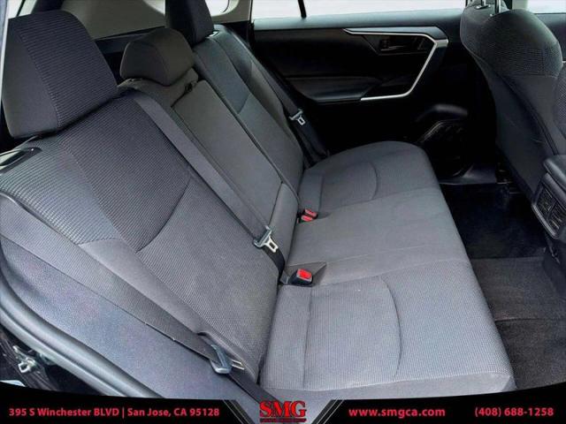 2022 Toyota RAV4 LE
