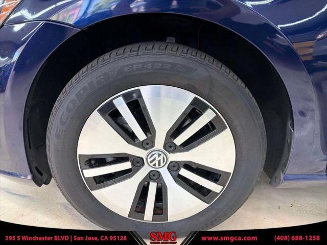 2017 Volkswagen e-Golf SE