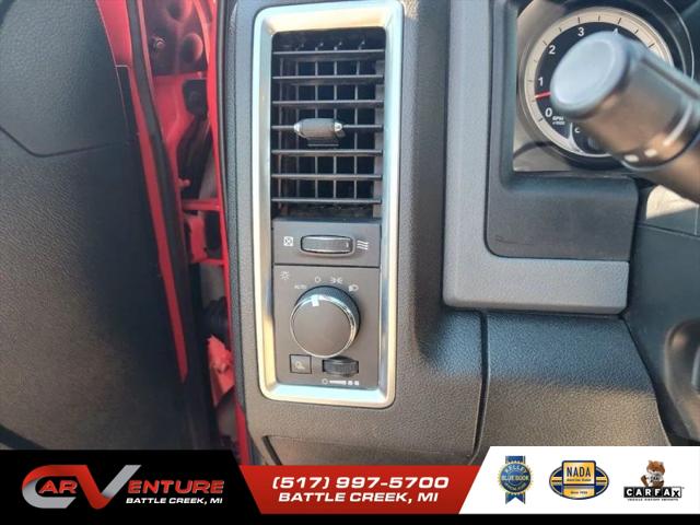 2019 Ram 1500 Classic SLT Crew Cab 4x4 6'4" Box