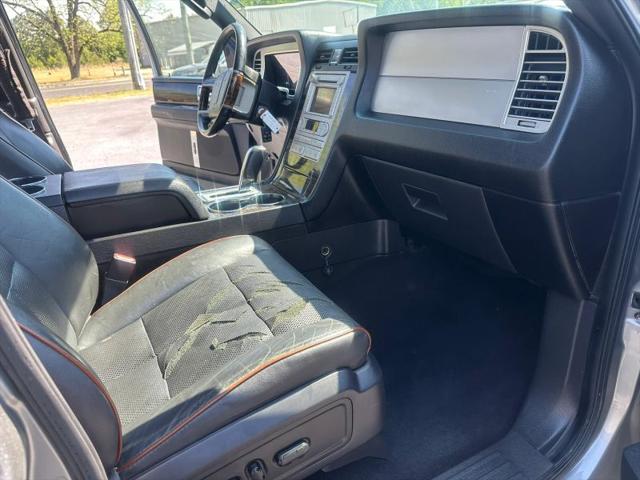 2008 Lincoln Navigator Base