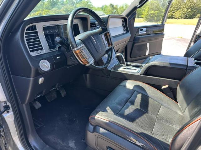 2008 Lincoln Navigator Base