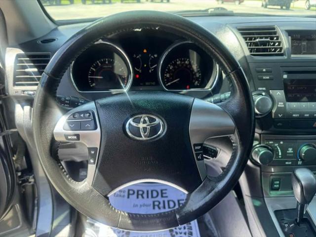 2011 Toyota Highlander SE V6