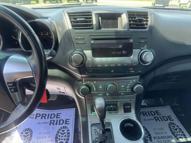 2011 Toyota Highlander SE V6