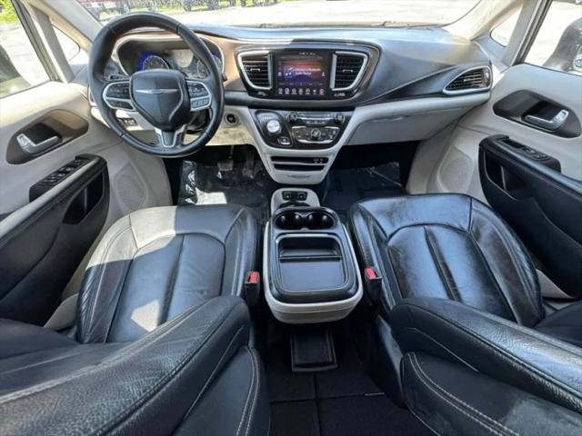 2017 Chrysler Pacifica Touring-L