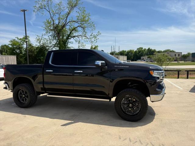 2022 Chevrolet Silverado 1500 4WD Crew Cab Short Bed LTZ