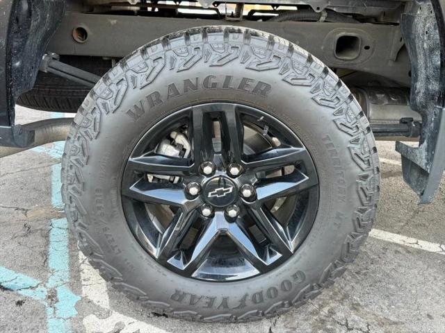 2024 Chevrolet Silverado 1500 4WD Crew Cab Short Bed Custom Trail Boss