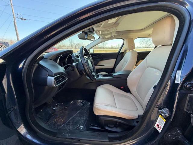 2017 Jaguar XE 35t Premium