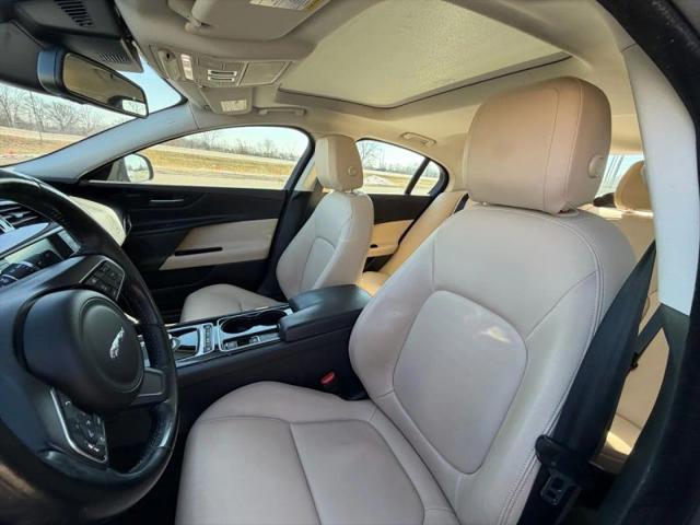2017 Jaguar XE 35t Premium