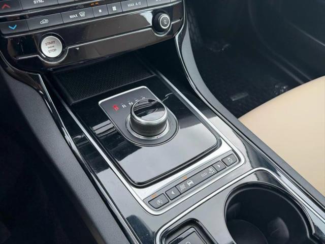 2017 Jaguar XE 35t Premium