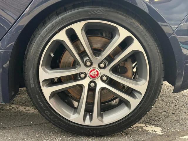 2017 Jaguar XE 35t Premium