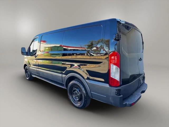 2017 Ford Transit w/Sliding Side Door w/RWB