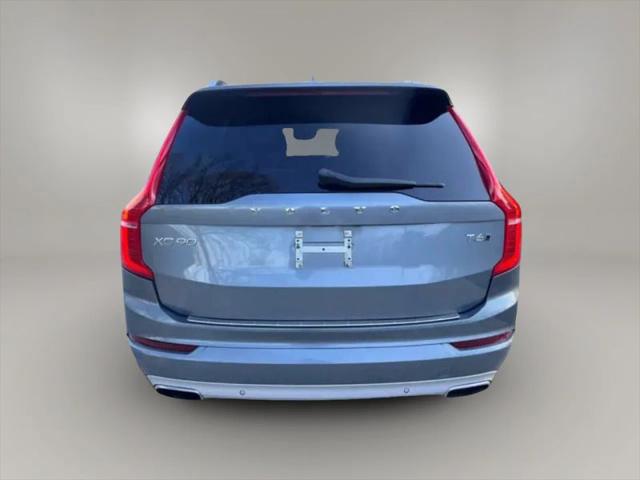 2017 Volvo XC90 T6 Momentum