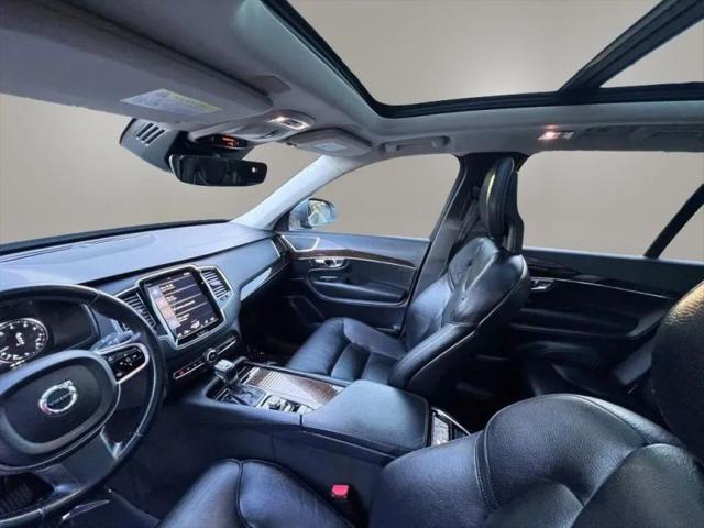 2017 Volvo XC90 T6 Momentum