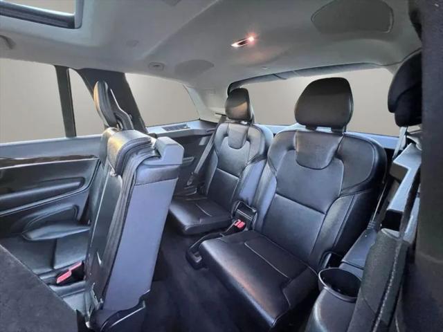 2017 Volvo XC90 T6 Momentum