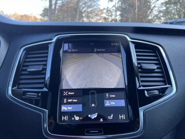 2017 Volvo XC90 T6 Momentum