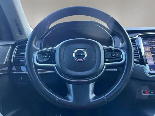 2017 Volvo XC90 T6 Momentum