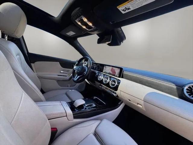 2019 Mercedes-Benz A 220 A 220