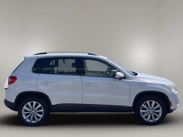 2011 Volkswagen Tiguan SE