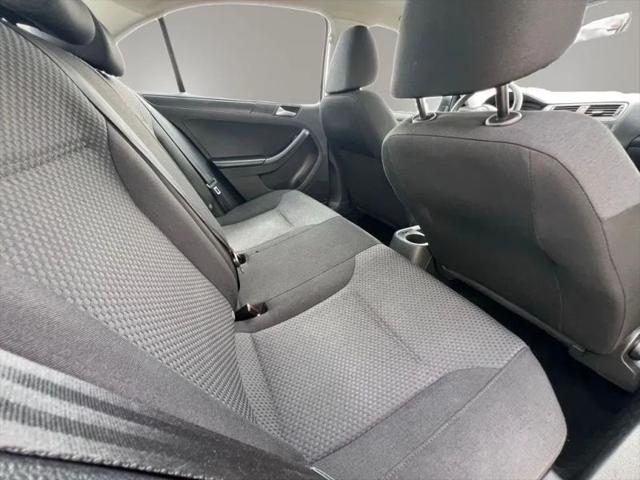 2013 Volkswagen Jetta 2.0L S