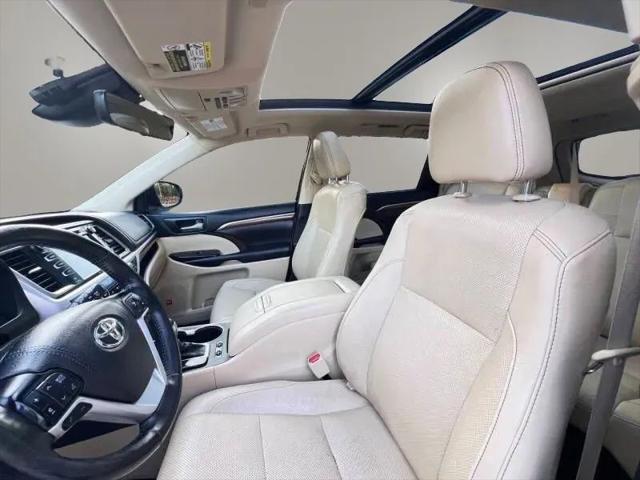 2019 Toyota Highlander Hybrid Limited Platinum