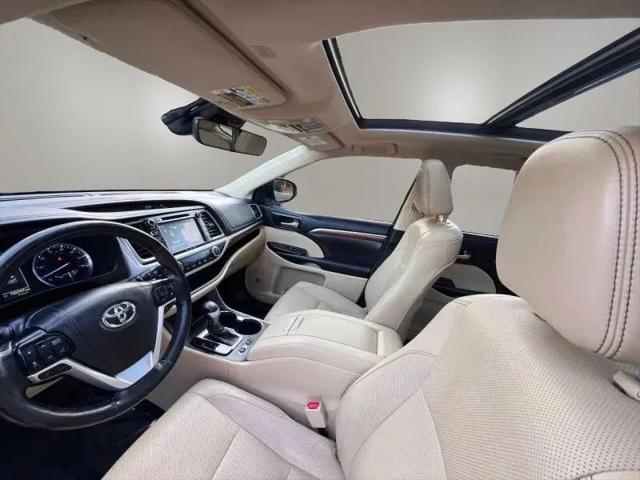 2019 Toyota Highlander Hybrid Limited Platinum