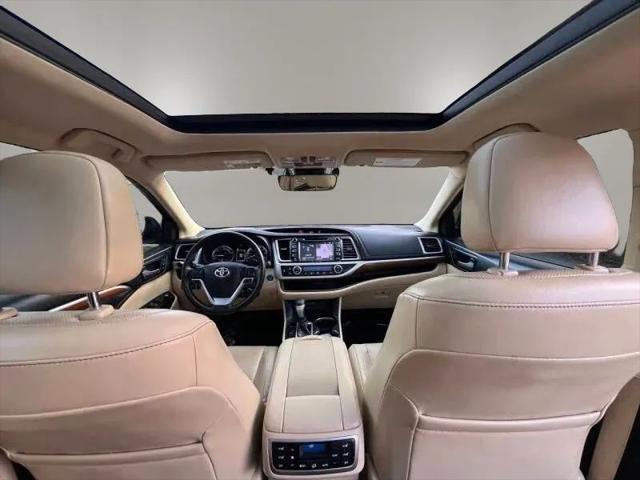 2019 Toyota Highlander Hybrid Limited Platinum